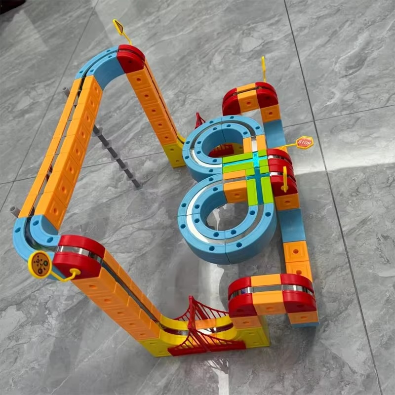 3D Magnetic Track Car Boy High - đánh giá và giá Toy Train Track Set